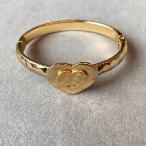 BRACELETE DE CORAÇÃO