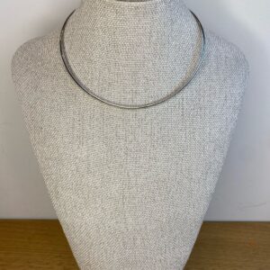 CHOCKER RIGIDA MARTA
